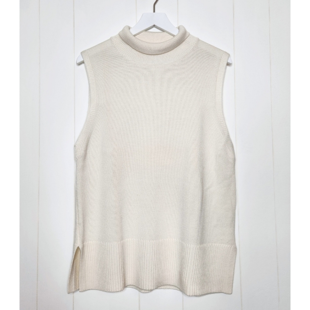 Babaton Aritzia Wool Cream Turtleneck Sleeveless Tank Sweater Vest Size Medium